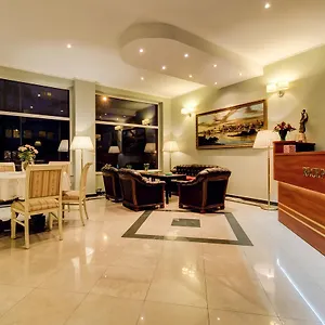 Bed & Breakfast Plaza, Varšava